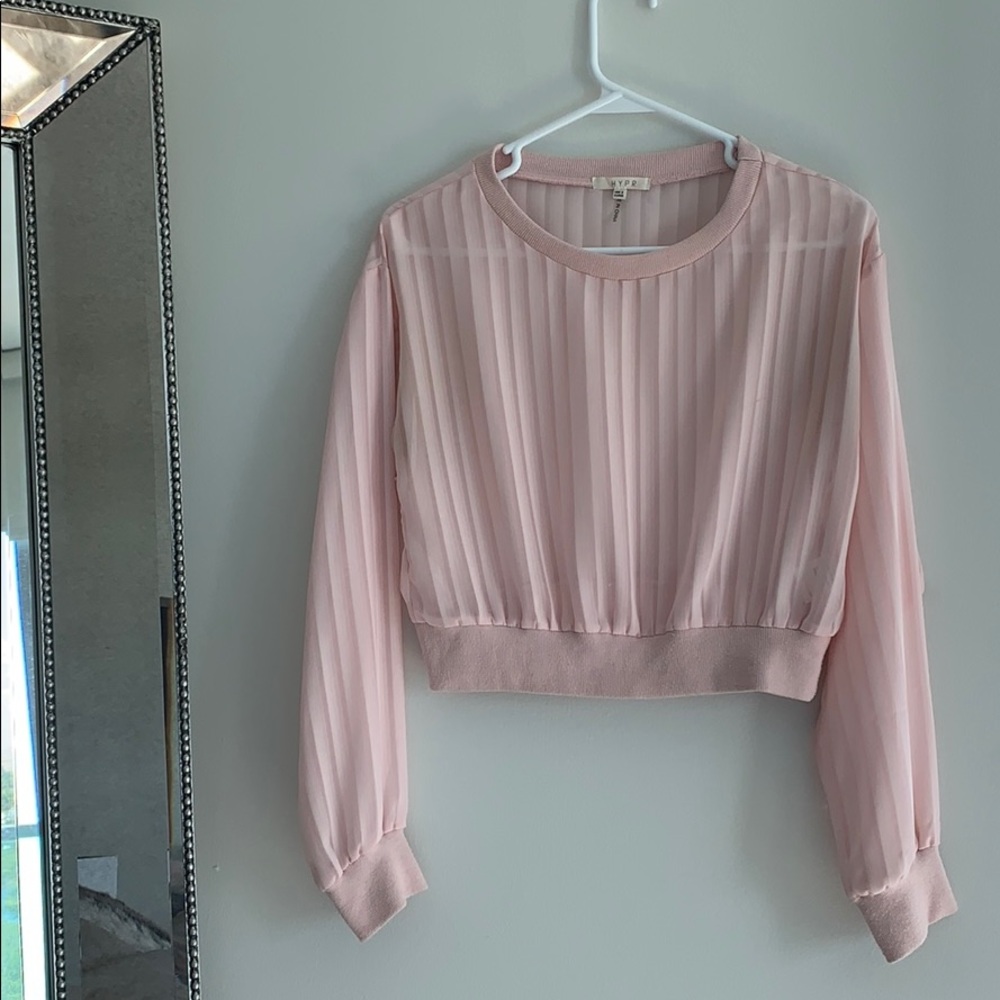 Pretty in Pink! Crop top long sleeve 🌸